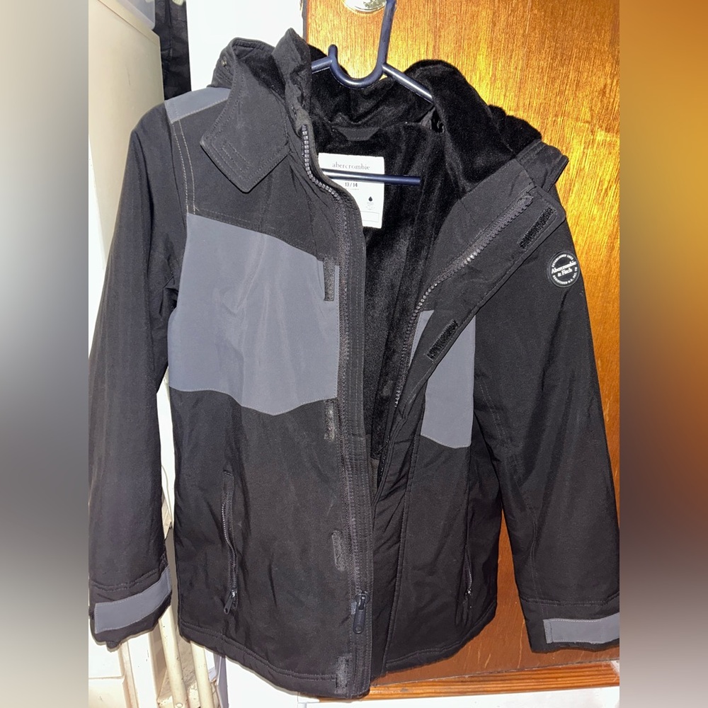 Abercrombie Kids Two-Tone Black and Gray Jacket - Picture 5 of 6
